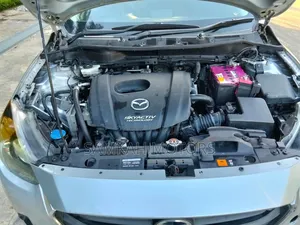 Mazda Demio 2017 Silver