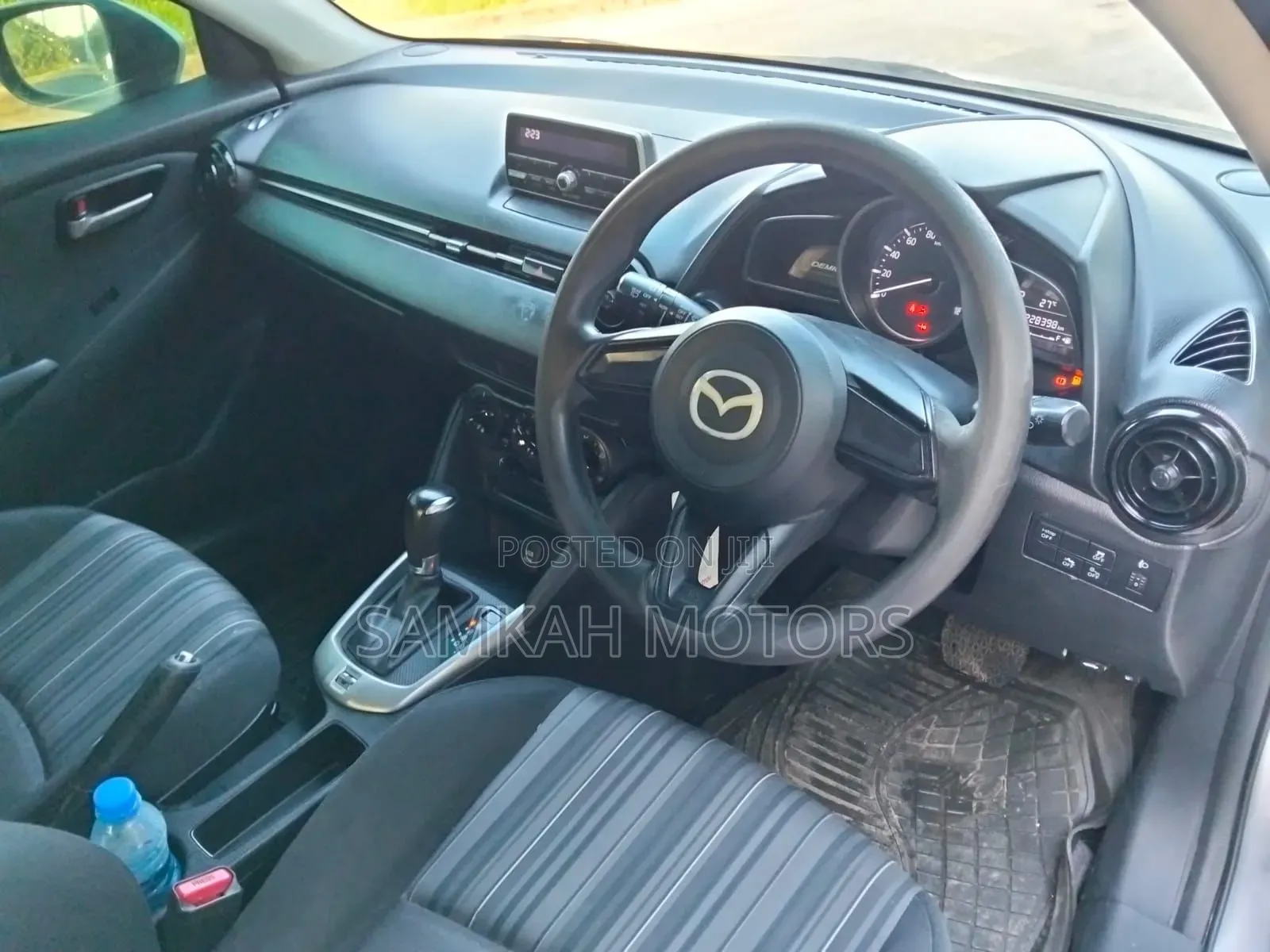 Mazda Demio 2017 Silver