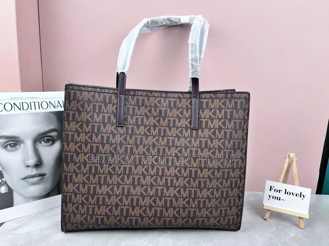Single Blocked Long Handle Handbag