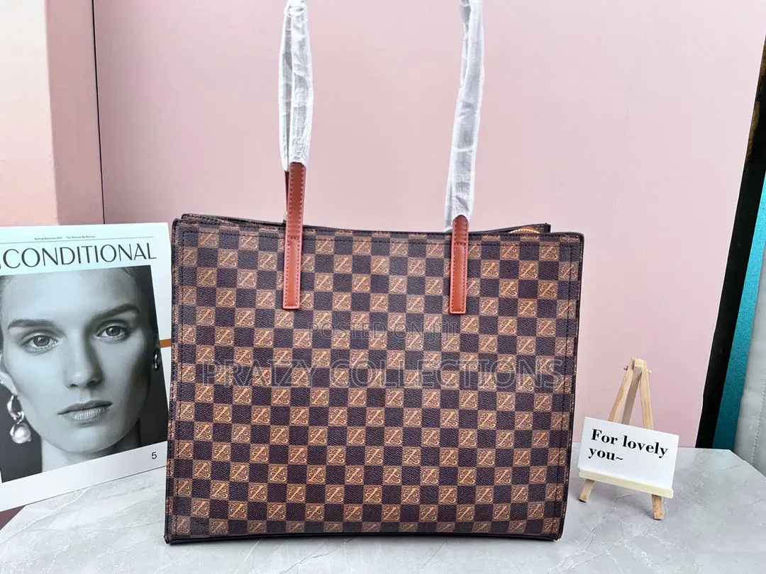 Single Blocked Long Handle Handbag