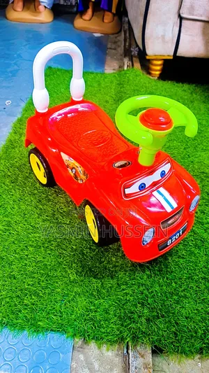 Ride on Car 1yr to 3yrs Available in Red