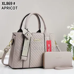 Ribbed Official Handbag