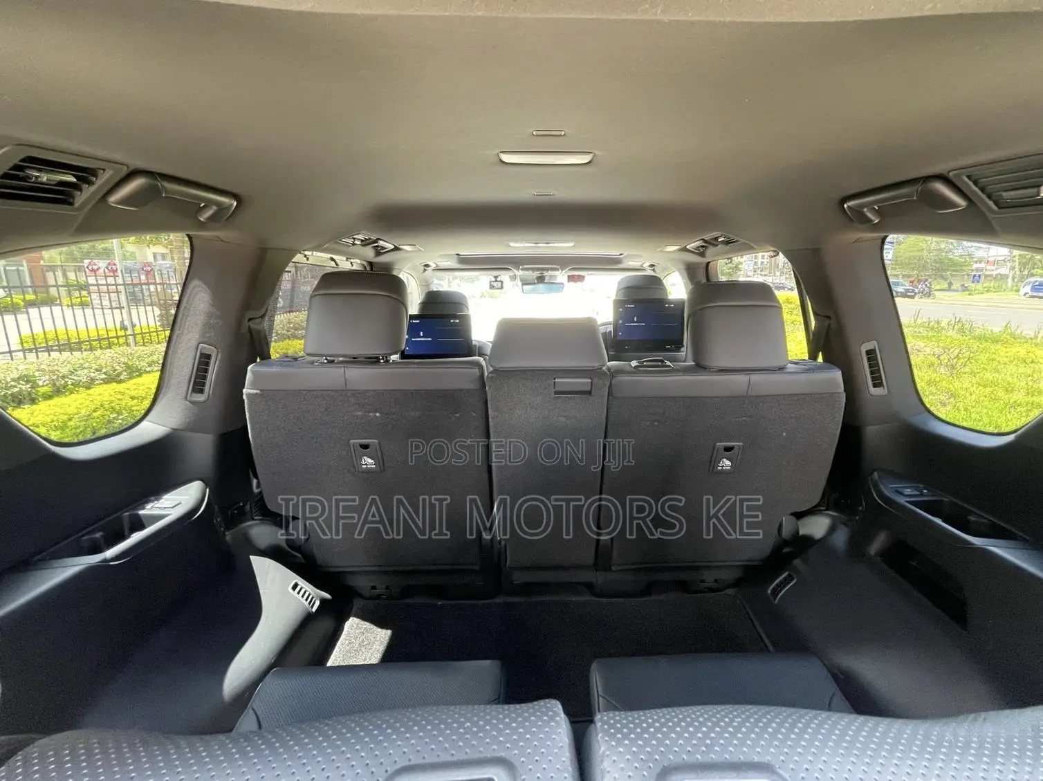 Lexus LX 600 2022 White