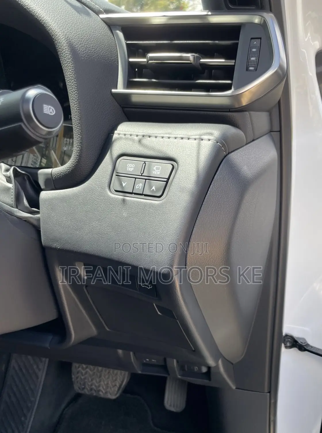 Lexus LX 600 2022 White