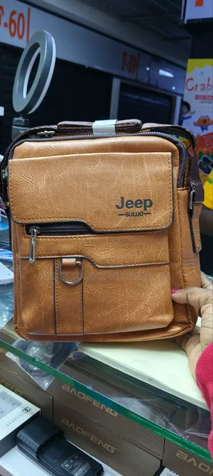 Jeep Classic Messenger Shoulder Bag for Men Women