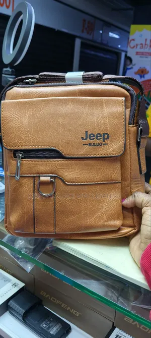 Jeep Buluo Leather Shoulder Bag for Men
Jeep Travel Sling Bag Crossbod