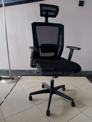 Headrest Swivel Mesh Chair