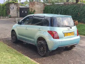 Toyota IST 2003 Blue