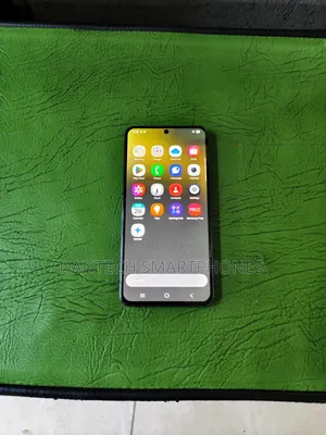 New Samsung Galaxy S22 5G 256 GB Gray