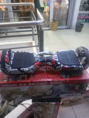 6.5 Inch Hover Board With Bluetooth Speaker and Led Wheels