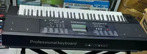 PSR 493 Electronic Keyboard