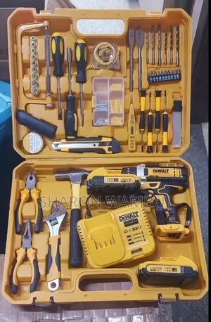 New Dewalt Cordless Drill/Rechargeable Cordless Drill