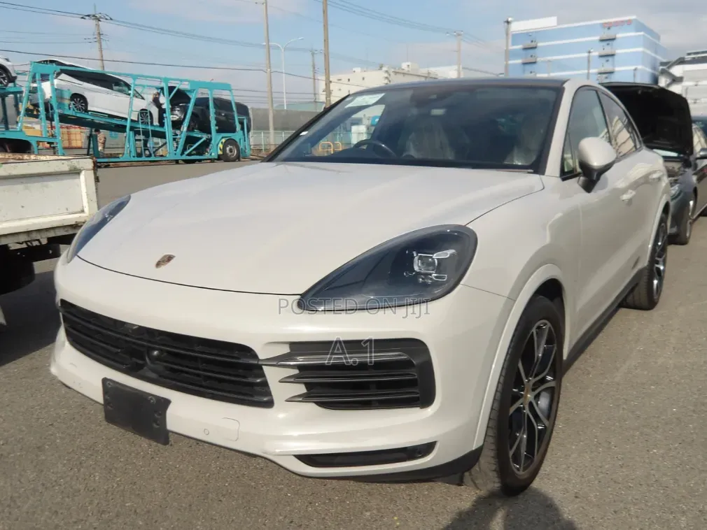 Porsche Cayenne 2021 White