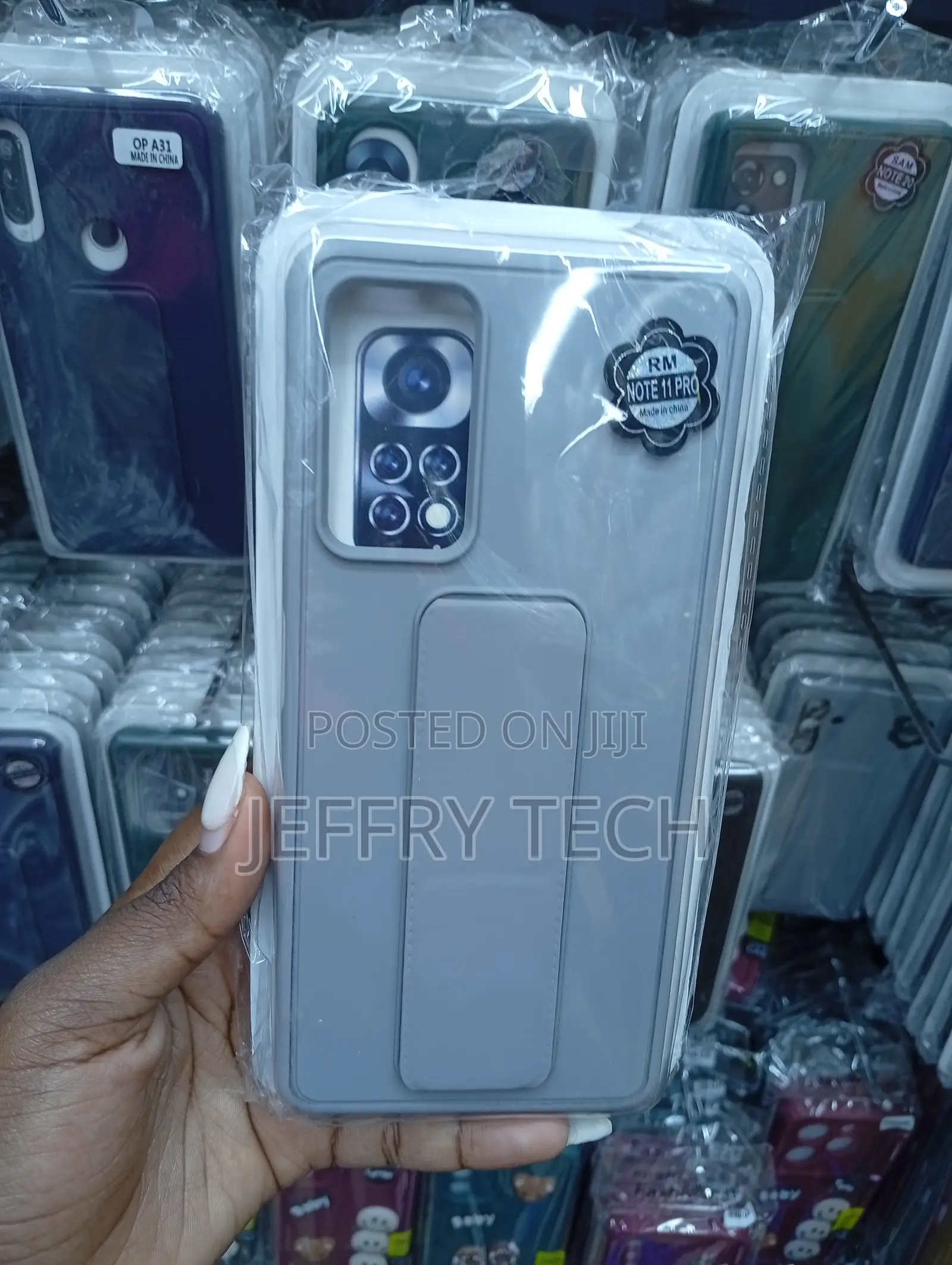 Xiaomi Redmi Note 11 Pro Built-in Folding Stand Cover
