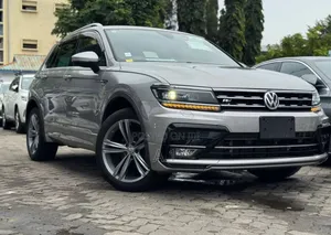 Volkswagen Tiguan 2019 Gray