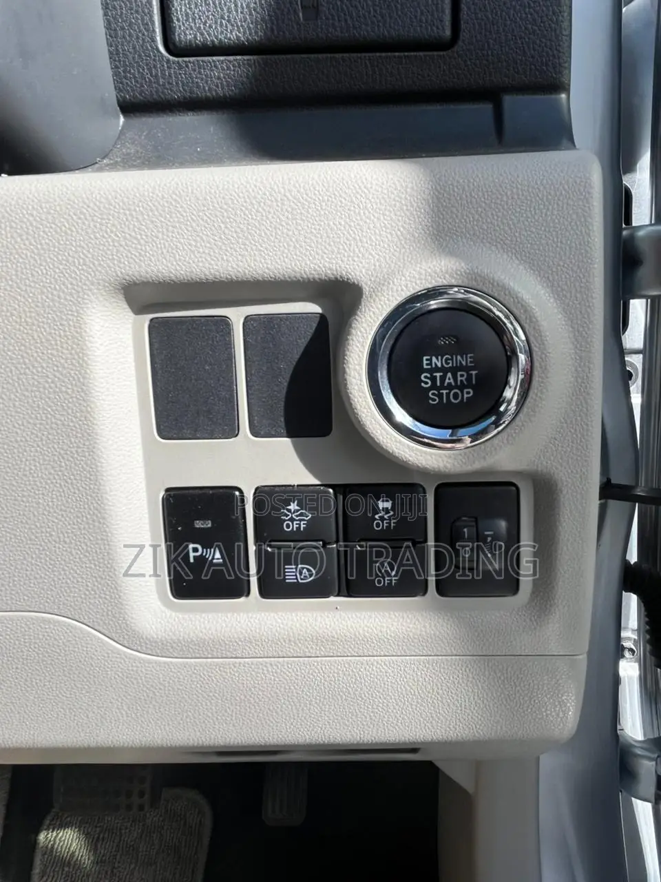 Toyota Passo 2019 Silver