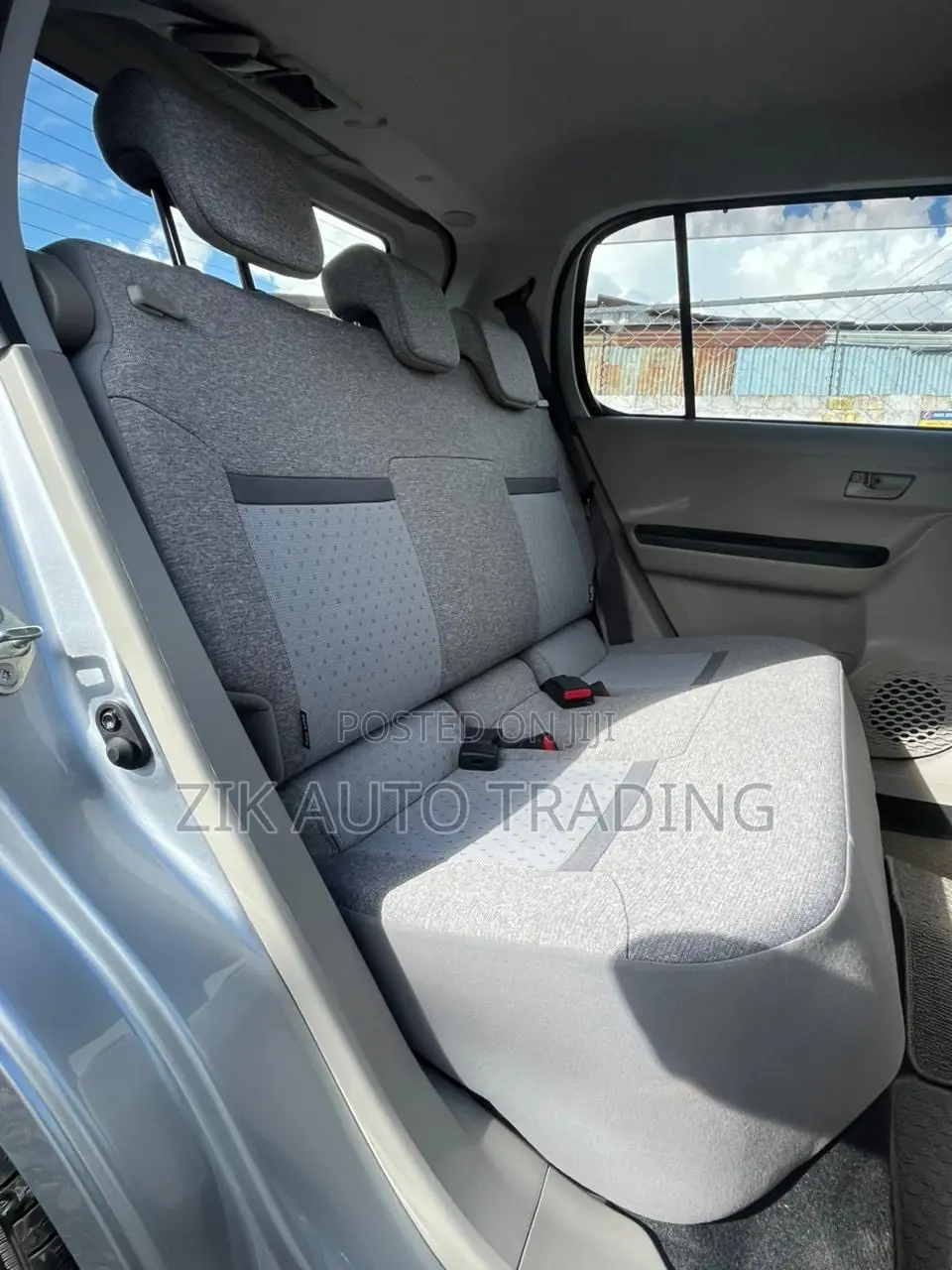 Toyota Passo 2019 Silver