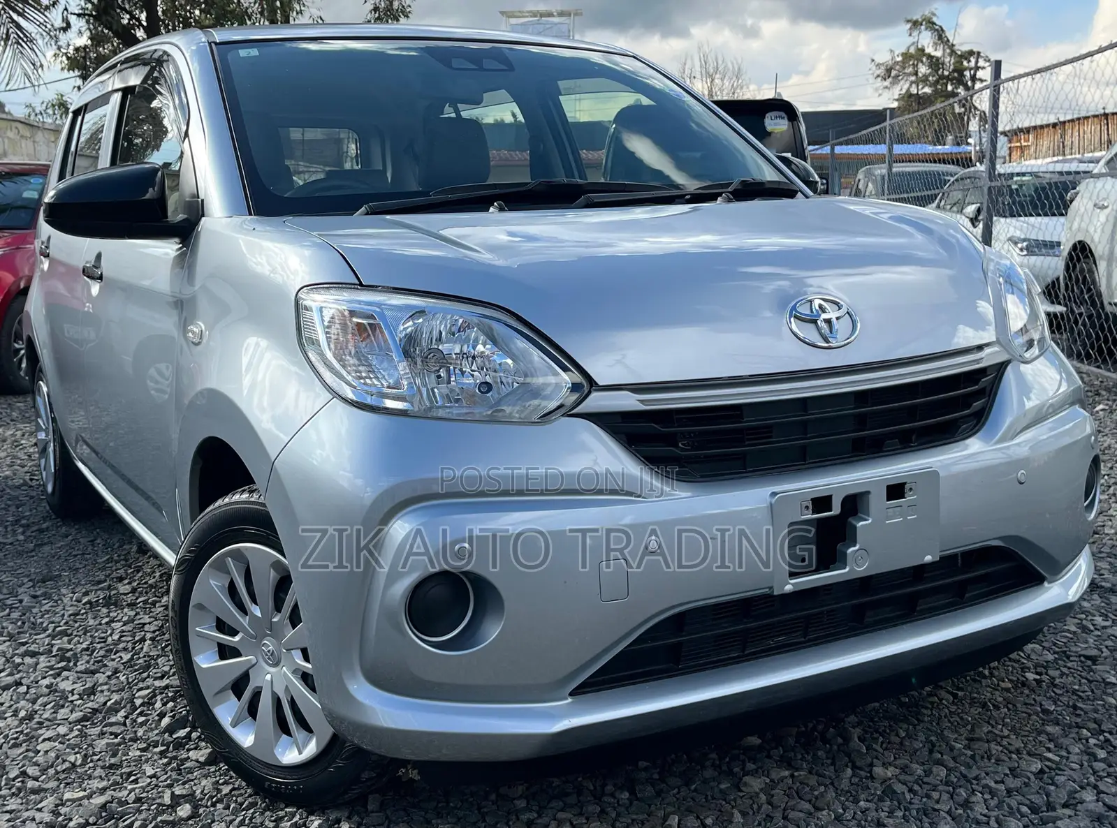 Toyota Passo 2019 Silver