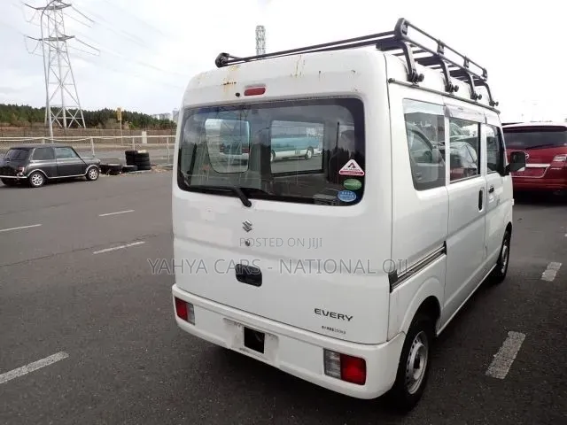 Suzuki Every Wagon 2019 White