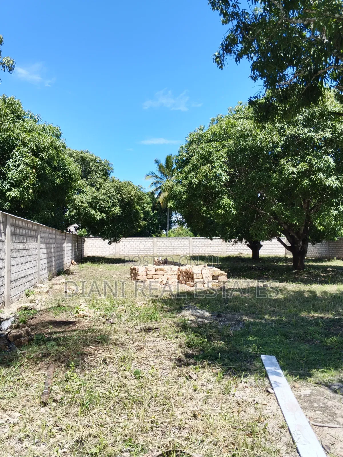Quarter Acre Plot With Perimeter Wall