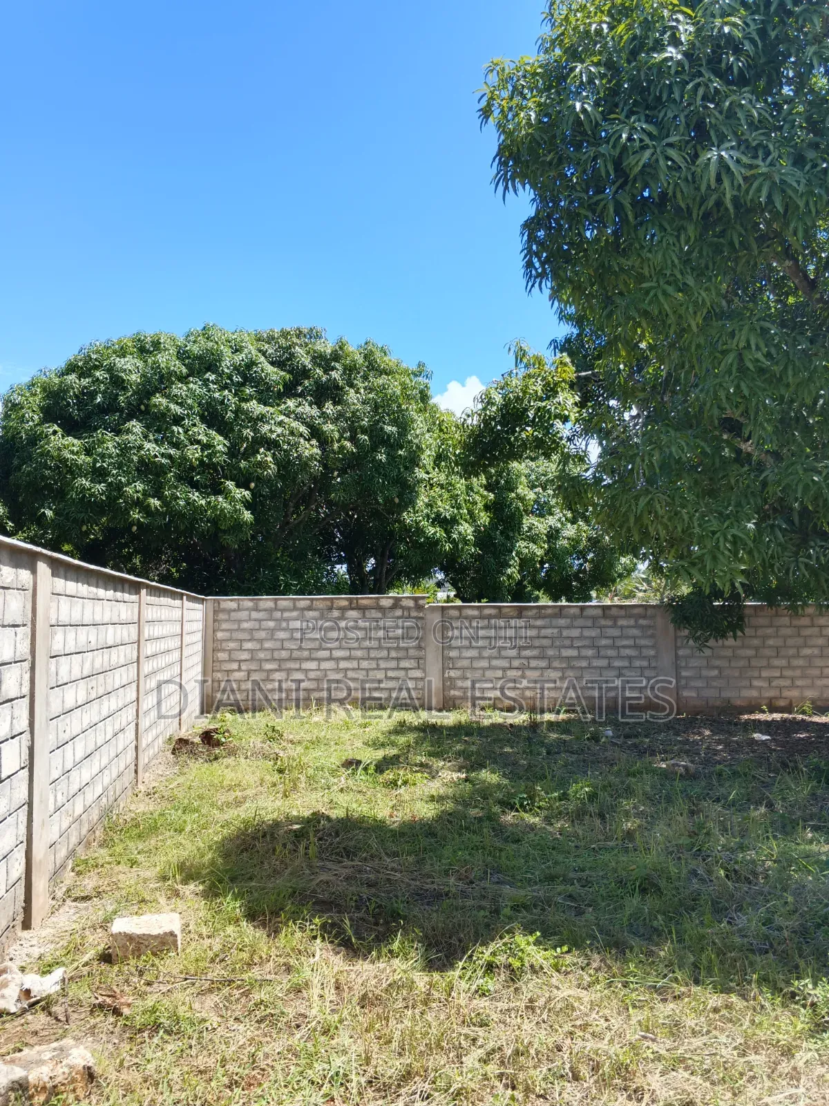 Quarter Acre Plot With Perimeter Wall