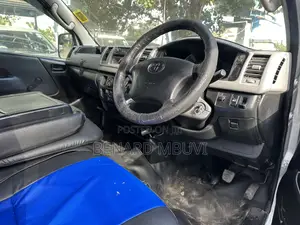 Toyota HiAce 2007 Grey