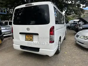 Toyota HiAce 2011 White