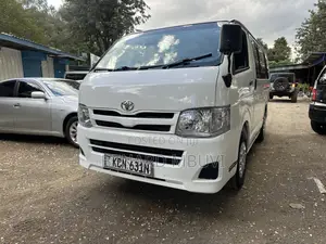 Toyota HiAce 2011 White