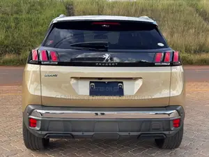 Peugeot 3008 2018 Gold