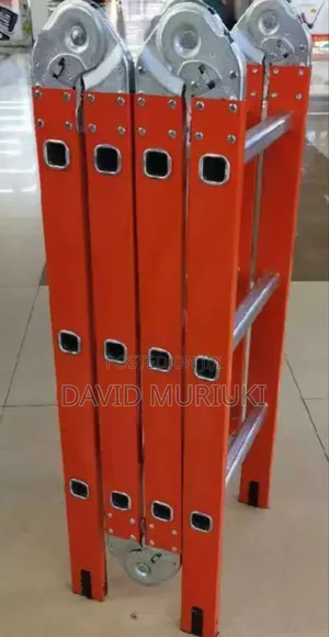 4.7m 4*4 Foldable Ladder.