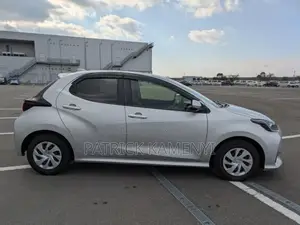 Toyota Yaris 2020 Silver