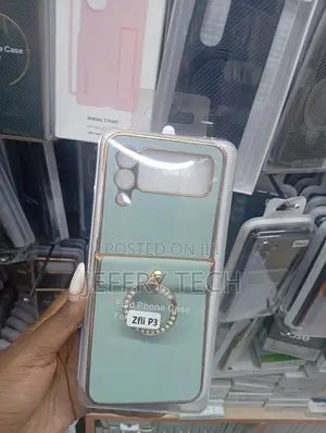 Green Samsung Galaxy Z Flip 3 Phone Case With a Diamond-D Ring Holder.