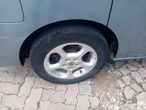 Nissan Serena 2013 Blue