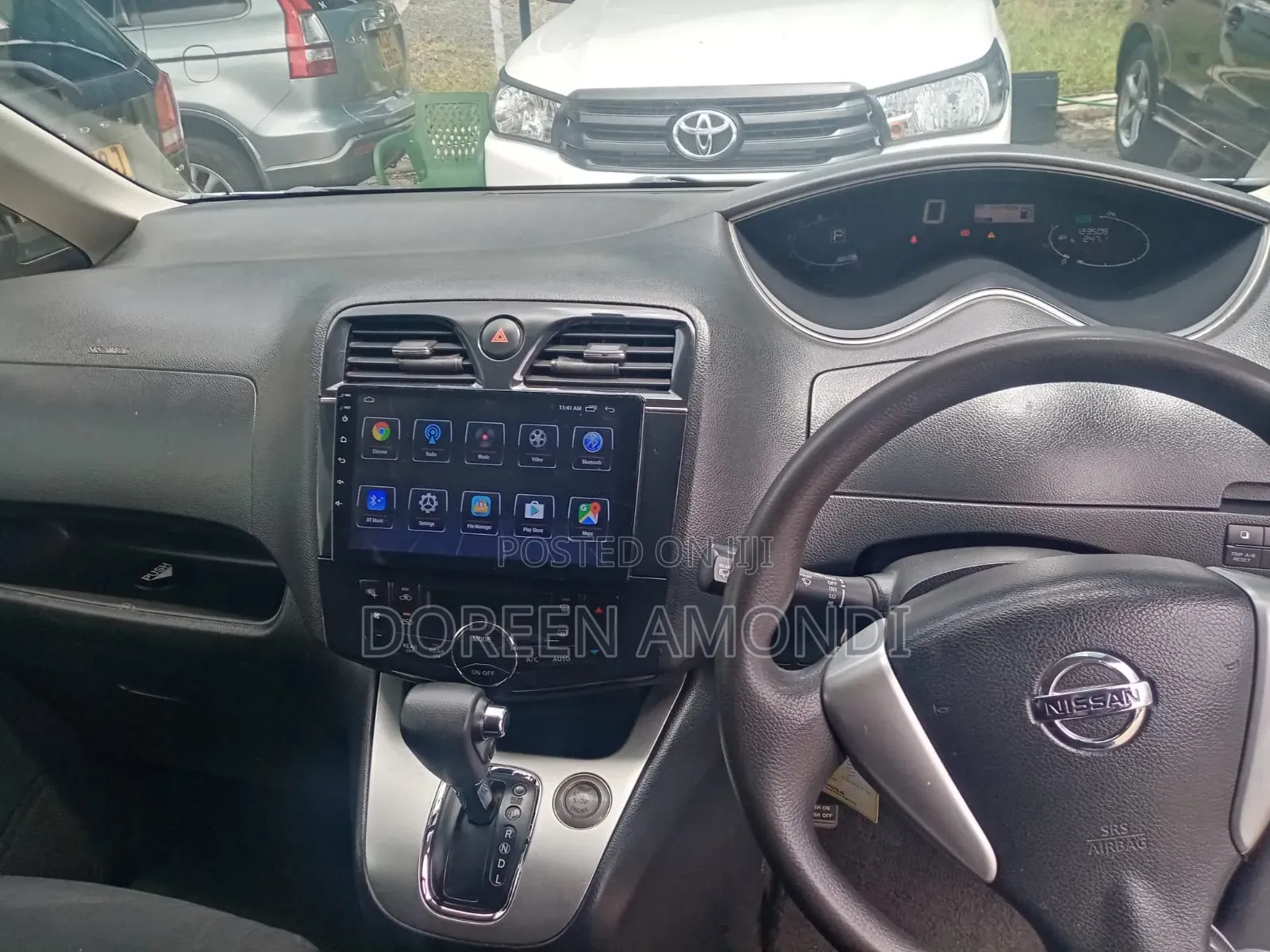 Nissan Serena 2013 Blue