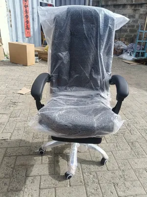Leather Footrest Office Chair