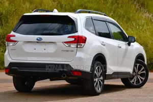 Subaru Forester 2019 Off white