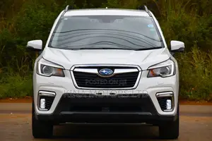 Subaru Forester 2019 Off white