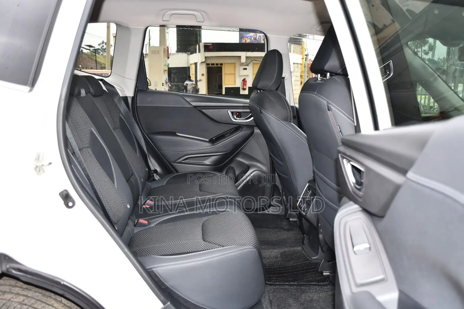 Subaru Forester 2019 Off white