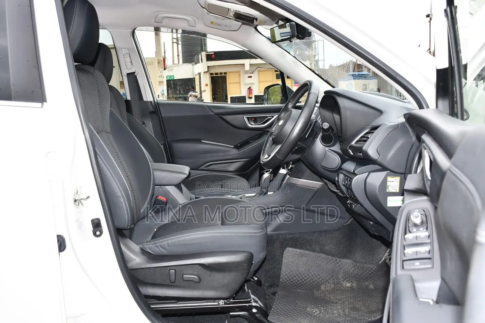 Subaru Forester 2019 Off white