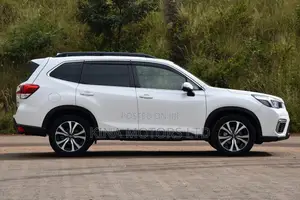 Subaru Forester 2019 Off white