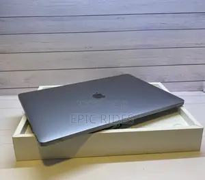 Laptop Apple MacBook Pro 2019 16GB Intel Core i9 SSD 512GB