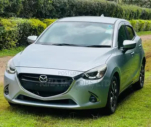 Mazda Demio 2019 Silver