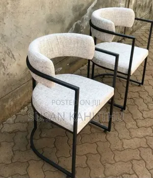 White Breathtaking Parlour Seats