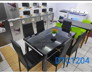 Exemplary Dining Table Set