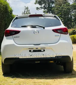 Mazda 2 2020 White