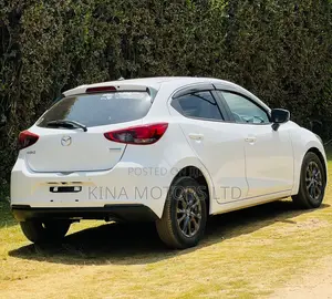 Mazda 2 2020 White