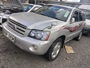 Toyota Kluger 2004 Silver