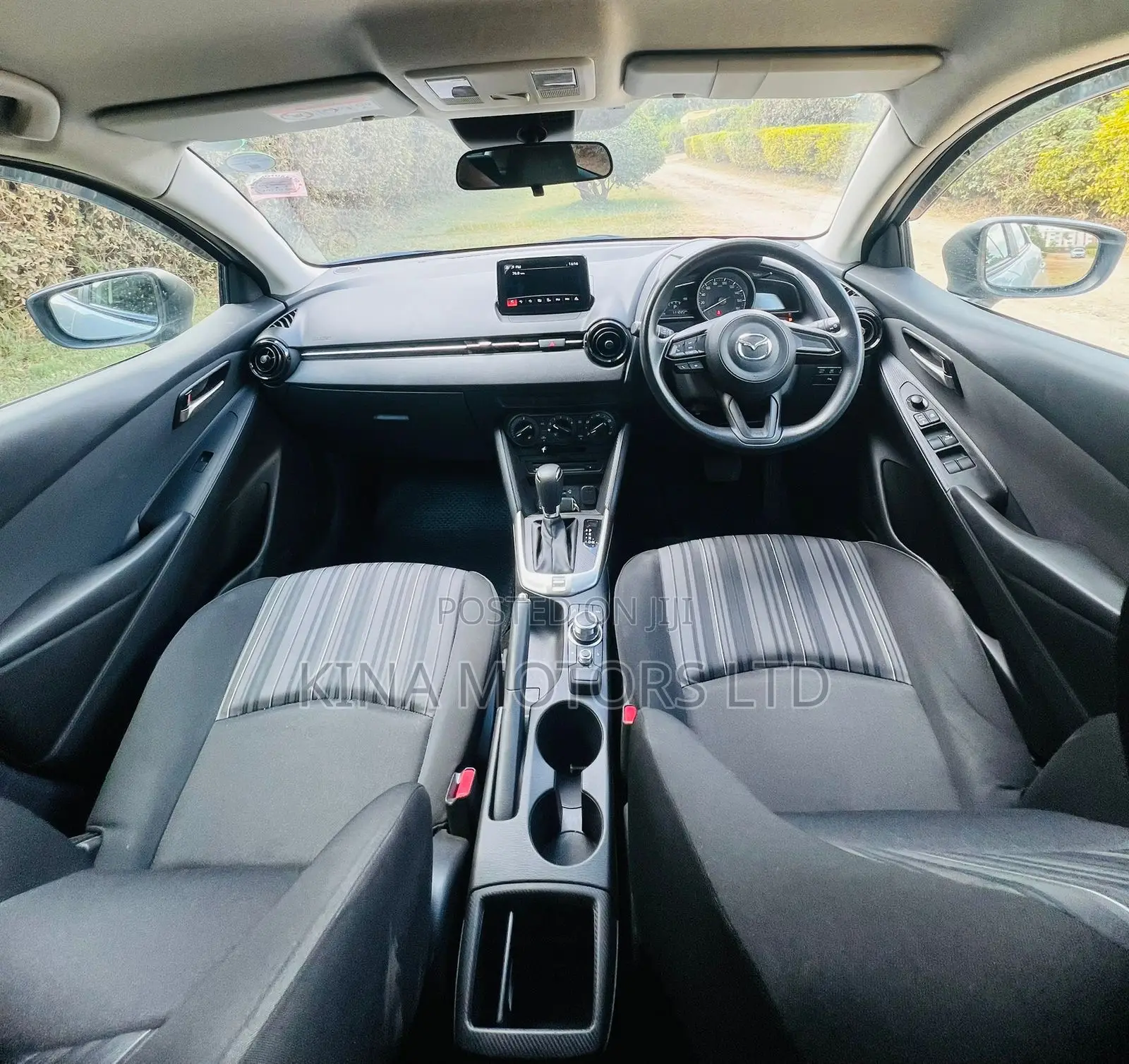 Mazda 2 2020 Silver