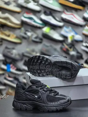 Nike P-7000
