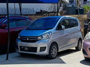 Mitsubishi EK Wagon 660 FWD 2019 Silver